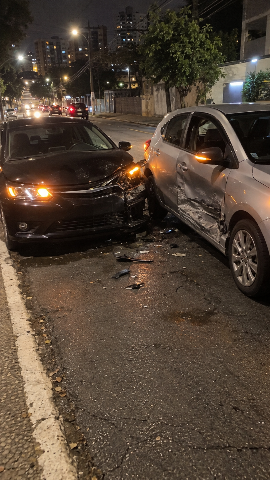 Filmagem pelo aplicativo mostrando acidente de carro